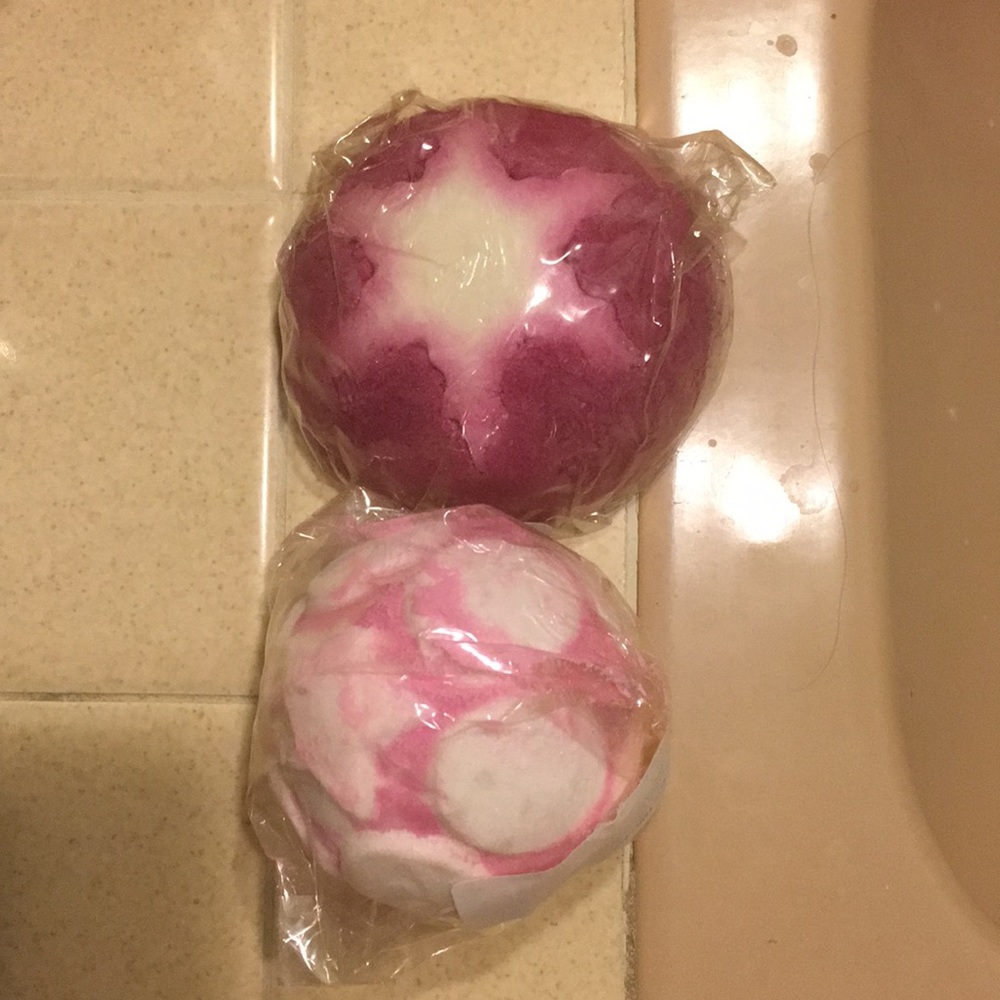 lush bath bombs
